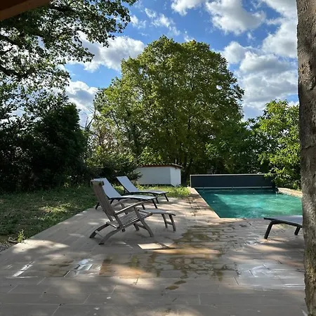 Feriehus Maison Charmante Nature Piscine Chauffee